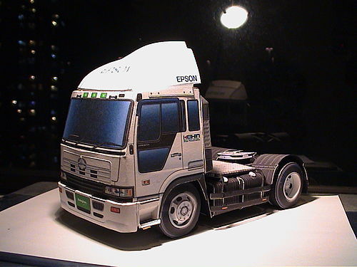 大卡車紙模型