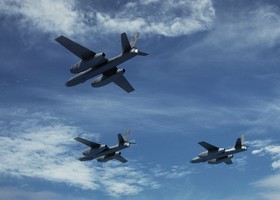 中国轰五前线轻型战术轰炸机