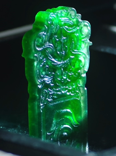 影视级超清细翡翠带材质贴图