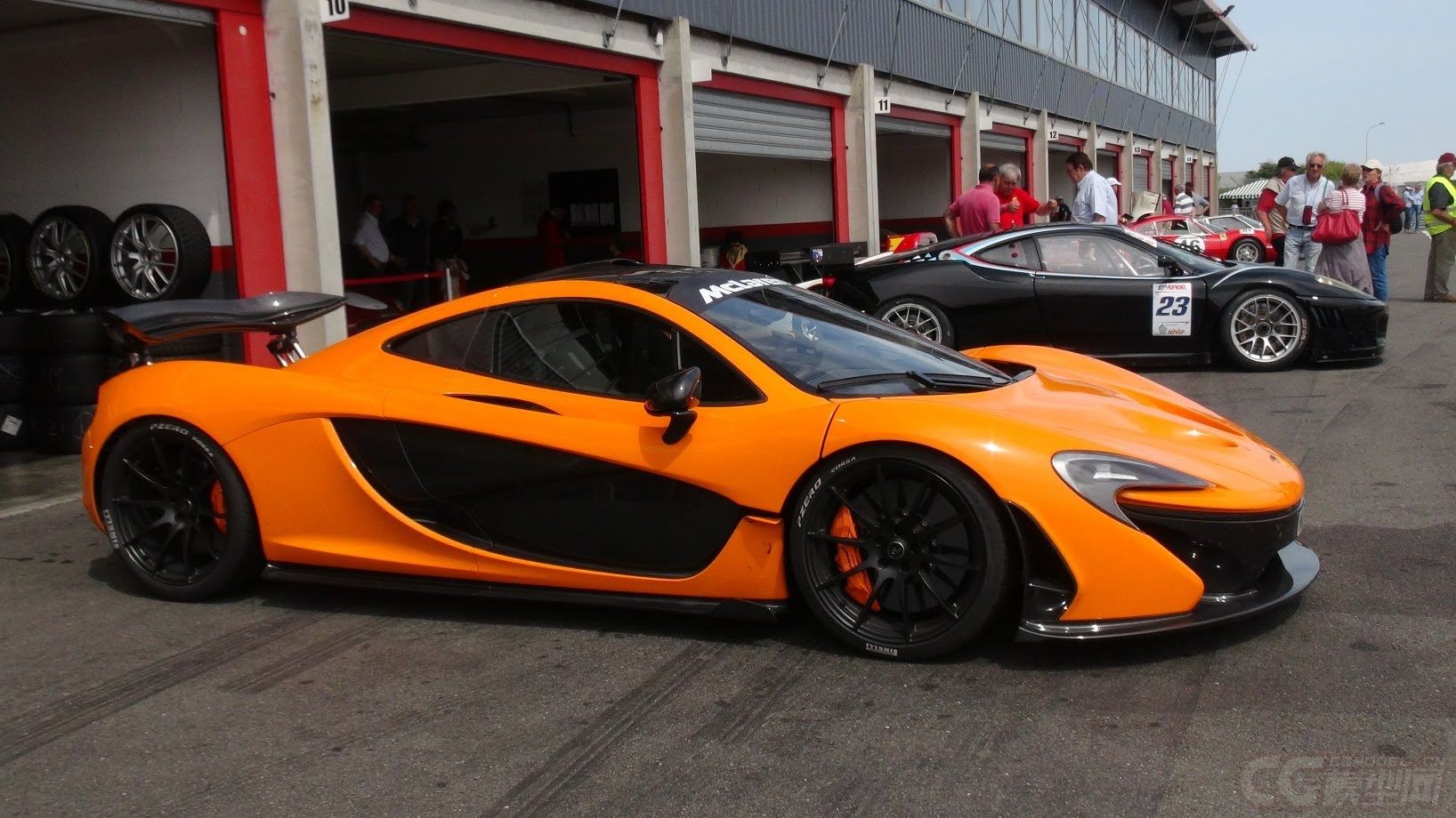 mclaren p1