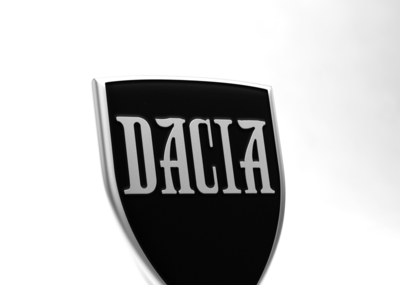 达西亚dacia不同年代不同车标